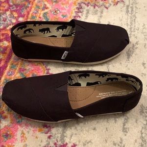 Toms brand new